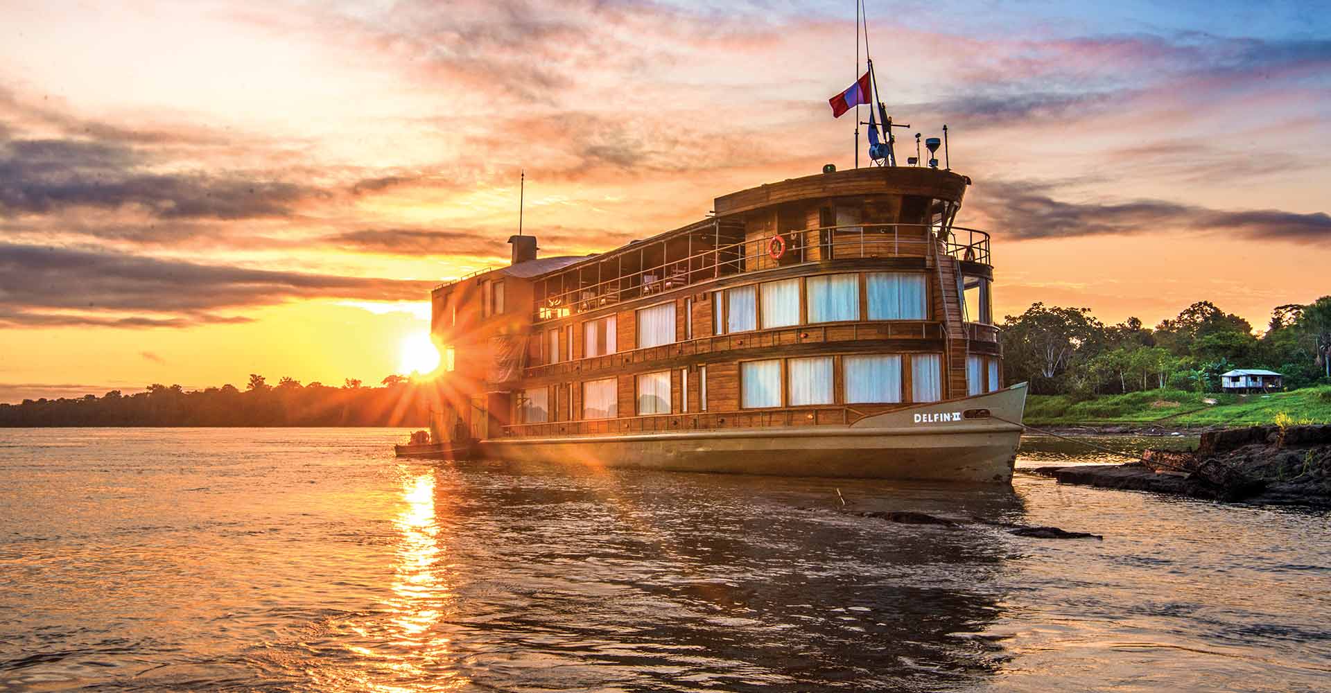 Delfin II sailing the Amazon River