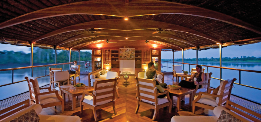 Delfin II, superb comfort and tropical style on the Amazon